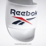 أبيض / كحلي جامعي / أحمر مشع الشرائح الكلاسيكية Reebok 0NZ0F380 - Image 6