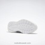 أبيض ftwr / أرجواني مقدم / أسود أساسي ناو سيراتي حذاء نسائي جلدي كلاسيكي sp Reebok 0NZ0F244 - Image 6