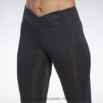 أسود الليل لباس ضيق كابري أساسي للتدريب Reebok 0NZ0F675 - Image 5