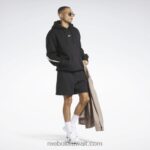 أسود / طباشير هوديي فخور العلامة التجارية الكلاسيكية Reebok 0NZ0F293 - Image 2