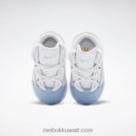 أطفال أبيض ftwr / أزرق سائل / أصفر سام سؤال منتصف أحذية كرة السلة - طفل صغير Reebok 0NZ0F1380 - Image 6
