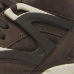 بني رمادي / بني غامق / ضباب قرمزي مضخة كرة السلة اومني زون II Reebok 0NZ0F75 - Image 8