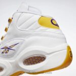 خيط أبيض / أصفر / فوق بنفسجي السؤال منتصف أحذية كرة السلة Reebok 0NZ0F30 - Image 8