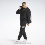 رجال أسود / طباشير بنطلون فخور ماركة كلاسيكيات Reebok 0NZ0F1140 - Image 2