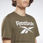 رجال الجيش الأخضر تي شيرت بشعار الماركة Reebok 0NZ0F1161 - Image 4