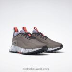 رمادي داكن / واحة بنفسجية / أبيض فاتح حذاء نسائي من zig dynamica Adventure Reebok 0NZ0F44 - Image 3