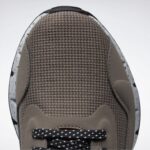 رمادي داكن / واحة بنفسجية / أبيض فاتح حذاء نسائي من zig dynamica Adventure Reebok 0NZ0F44 - Image 8