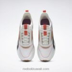 طباشير / بيج حقيقي / أسود أساسي قرن الطاقة floatride تنمو أحذية الجري Reebok 0NZ0F495 - Image 8