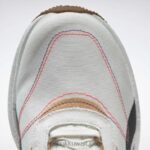 طباشير / بيج حقيقي / أسود أساسي قرن الطاقة floatride تنمو أحذية الجري Reebok 0NZ0F495 - Image 10