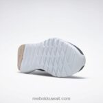 قلب أسود / رمادي نقي 7 / التقى أملس حذاء فليكساجون فورس 4 نسائي للتدريب Reebok 0NZ0F221 - Image 5