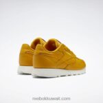 مغرة ساطعة / طباشير أحذية نسائية جلدية كلاسيكية Reebok 0NZ0F239 - Image 4