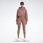 نحيف أرض جافة هودي بشعار الماركة من فيكتوريا بيكهام Reebok 0NZ0F617