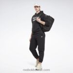 نحيف أسود سويت شيرت صوف بشعار الماركة كبير Reebok 0NZ0F408 - Image 2