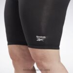 نحيف أسود شورت مجسم بشعار الماركة (مقاس كبير) Reebok 0NZ0F601 - Image 4