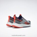 نقي رمادي 3 / الأساسية أسود / برتقالي مضيئة حذاء الجري النسائي floatride Energy 4 Adventure Reebok 0NZ0F324 - Image 6