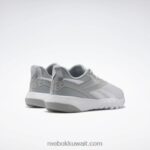 نقي رمادي 3 / رمادي بارد / أبيض ftwr حذاء فليكساجون فورس 4 نسائي للتدريب Reebok 0NZ0F287 - Image 4