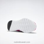 وردي فخور / كور أسود / أبيض ftwr حذاء فليكساجون فورس 4 نسائي للتدريب Reebok 0NZ0F341 - Image 5