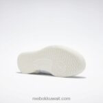 ftwr أبيض / طباشيري / أرجواني غامق حذاء كلوب سي ميد الثاني عتيق Reebok 0NZ0F546 - Image 5